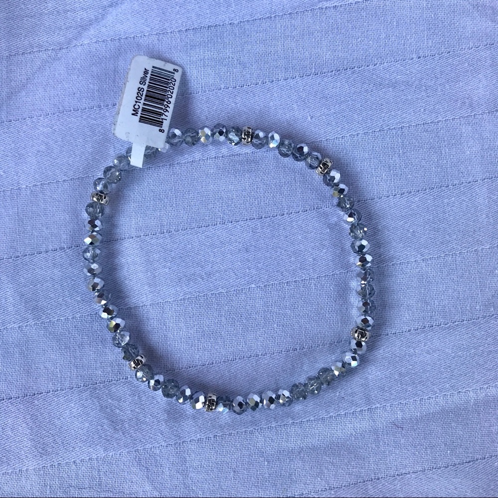 Three bracelets - Picture 5 of 5